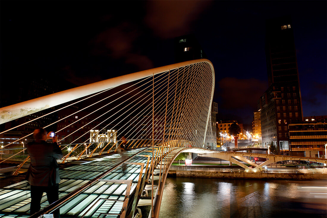 Brama Isozaki Atea w Bilbao Brama Isozaki Atea w Bilbao