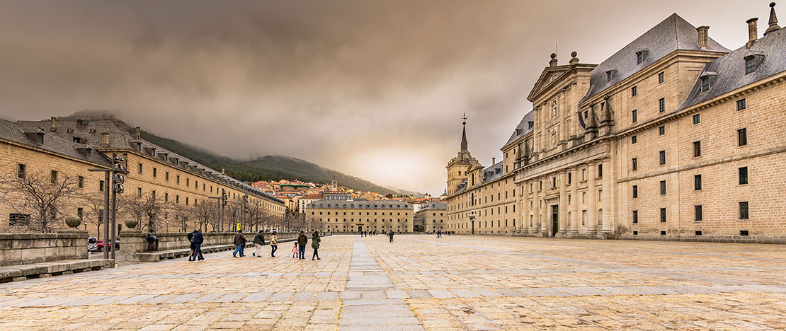 Plac w San Lorenzo de El Escorial, Madryt Plac w San Lorenzo de El Escorial, Madryt