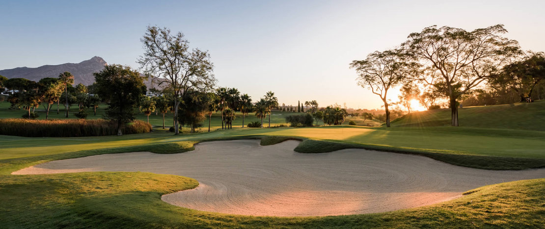 Aloha Golf Club в Малаге, Андалусия Aloha Golf Club в Малаге, Андалусия