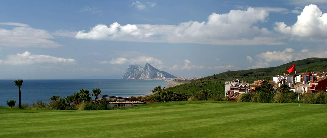 Pole golfowe Alcaidesa Links Golf Course w La Línea de la Concepción (Kadyks)