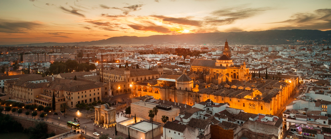 Vista de la Mezquita-Catedral de Córdoba, Andalucía Vista de la Mezquita-Catedral de Córdoba, Andalucía