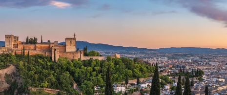 View of the Alhambra and the city of Granada, Andalusia, from the San Nicolás viewpoint View of the Alhambra and the city of Granada, Andalusia, from the San Nicolás viewpoint