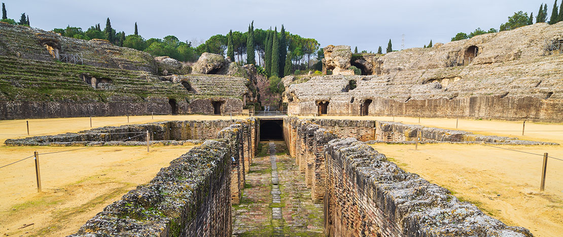 Conjunto arqueológico de Itálica en Santiponce, Andalucía Conjunto arqueológico de Itálica en Santiponce, Andalucía
