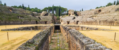 Conjunto arqueológico de Itálica en Santiponce, Andalucía Conjunto arqueológico de Itálica en Santiponce, Andalucía