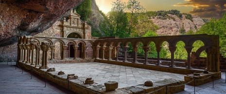 Monasterio San Juan de la Peña, Aragón Monasterio San Juan de la Peña, Aragón