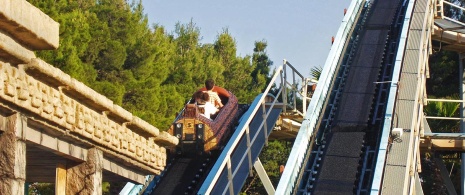 Roller coaster at the Zaragoza amusement park Roller coaster at the Zaragoza amusement park