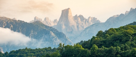 View of the Naranjo de Bulnes in the Picos de Europa National Park, Asturias View of the Naranjo de Bulnes in the Picos de Europa National Park, Asturias
