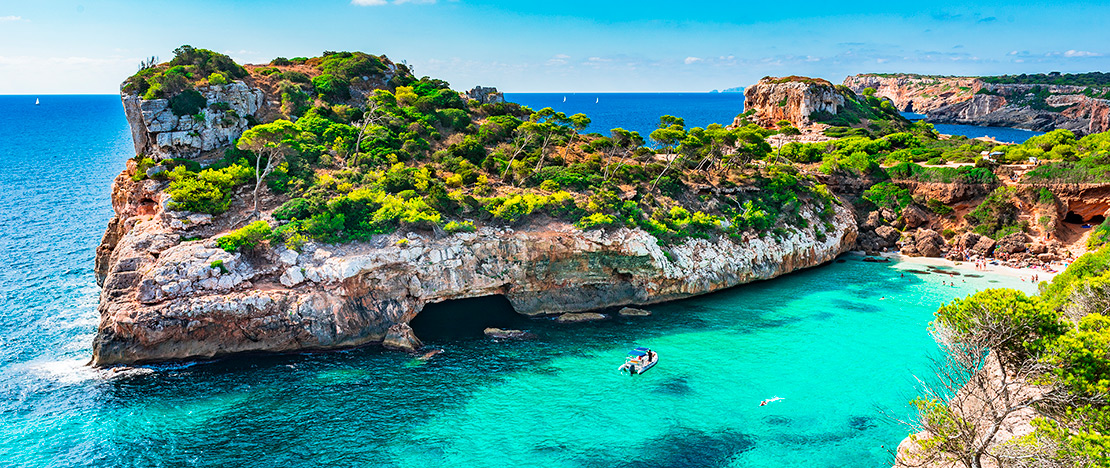 View of Caló des Moro in Mallorca, Balearic Islands View of Caló des Moro in Mallorca, Balearic Islands
