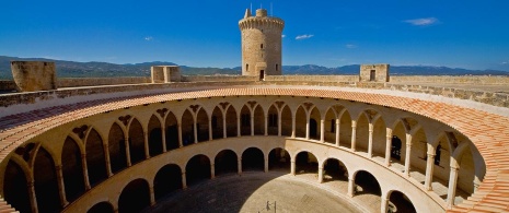 Castillo de Bellver. Mallorca Castillo de Bellver. Mallorca