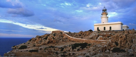 Cavallería-Leuchtturm auf der Ruta de Cavalls, Menorca Cavallería-Leuchtturm auf der Ruta de Cavalls, Menorca