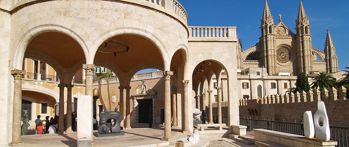 Patio del Palau March. Mallorca Patio del Palau March. Mallorca