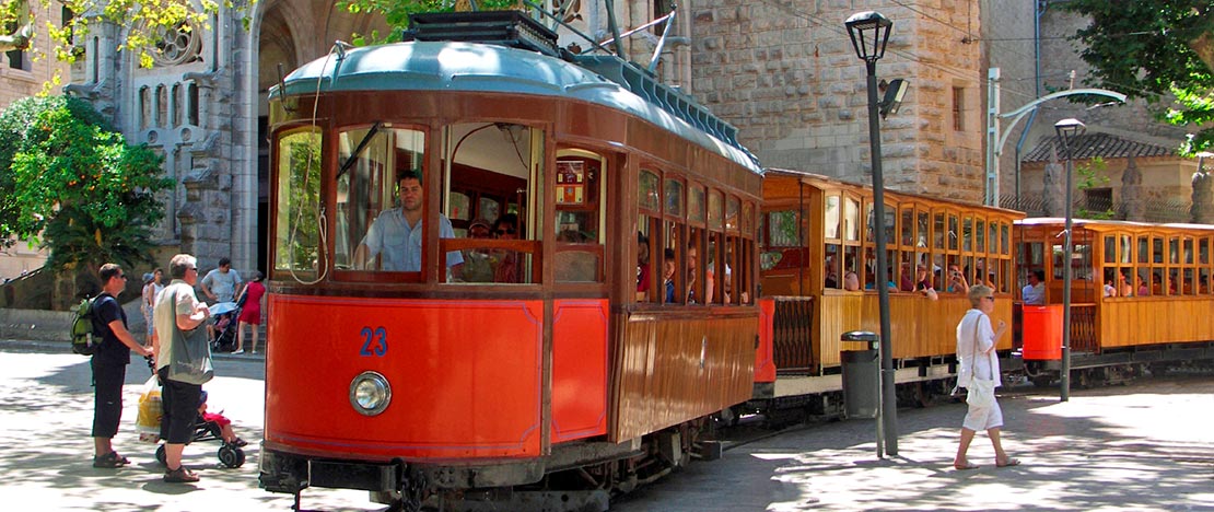 Train in Sóller Train in Sóller