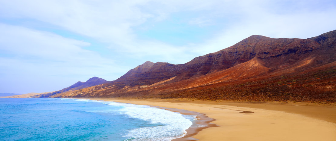 El Cofete beach in Pájara, Fuerteventura (Canary Islands) El Cofete beach in Pájara, Fuerteventura (Canary Islands)