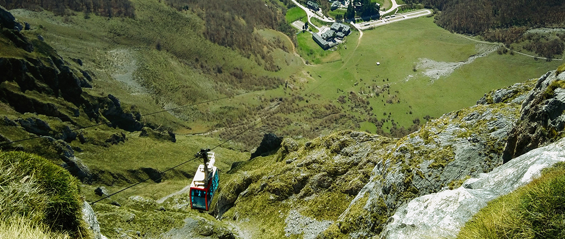 Aussichtspunkt El Cable im Liébana-Tal in den Picos de Europa, Camaleño Aussichtspunkt El Cable im Liébana-Tal in den Picos de Europa, Camaleño