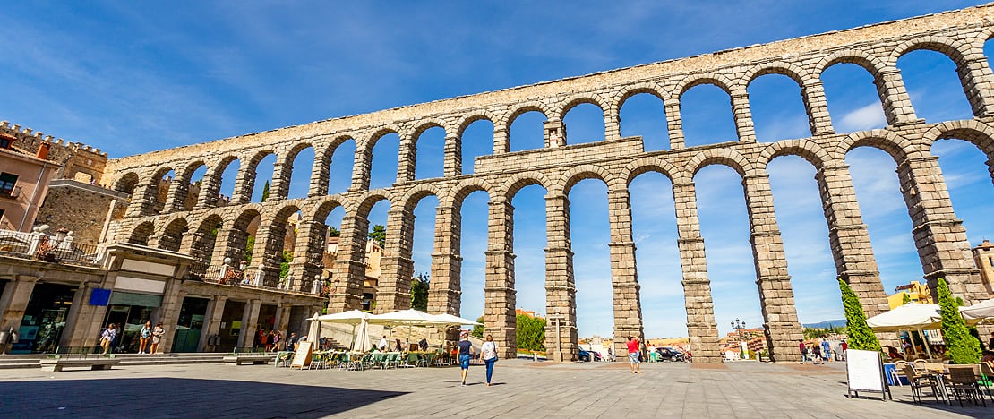 View of the Roman aqueduct in Segovia, Castile and Leon