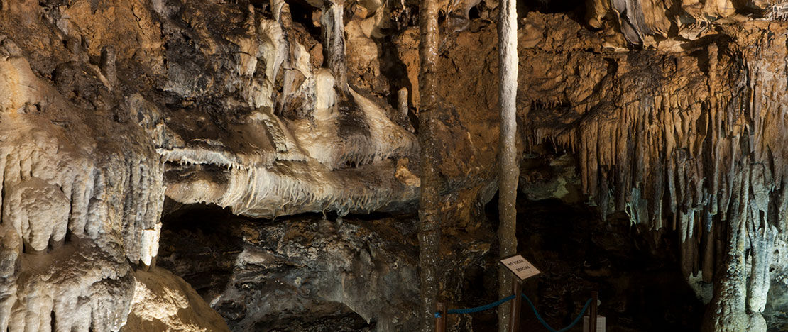 Cueva de los Enebralejos, Segovia Cueva de los Enebralejos, Segovia