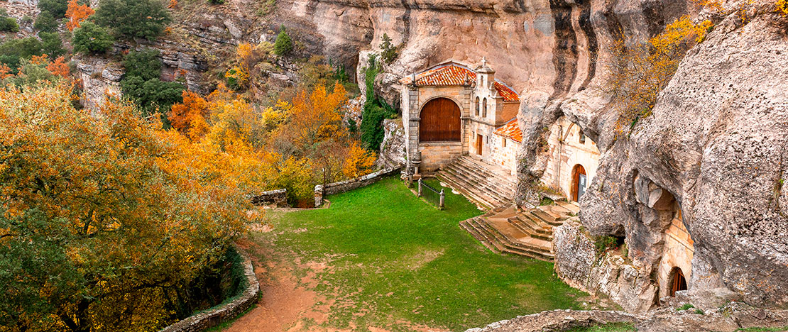 Monumento Natural de Ojo Guareña, Burgos Monumento Natural de Ojo Guareña, Burgos