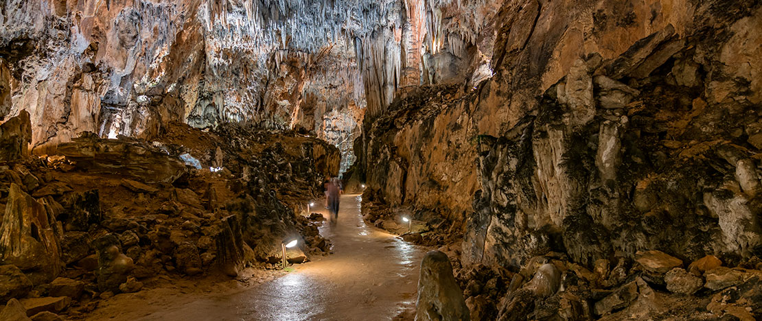 Cueva de Valporquero, León Cueva de Valporquero, León