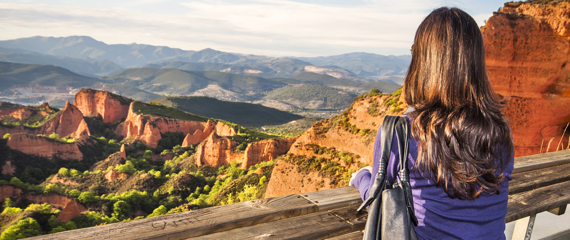 Tourist in Las Médulas. El Bierzo, Leon