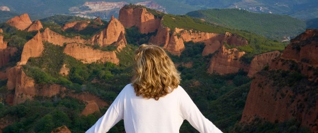 Turista en las Médulas, León Turista en las Médulas, León