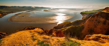 Barrancas de Burujón im Stausee von Castrejón Barrancas de Burujón im Stausee von Castrejón