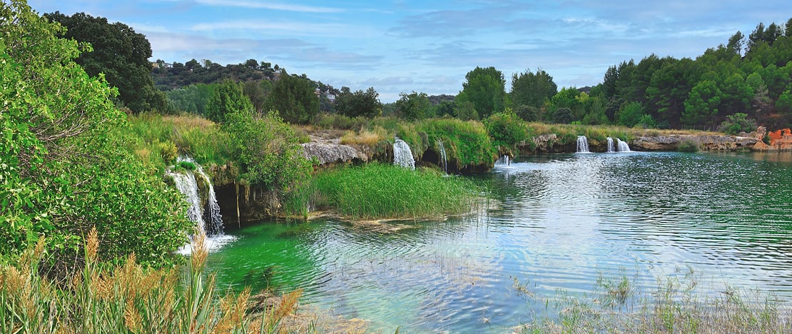 Vista de las Lagunas de Ruidera en Albacete, Castilla-La Mancha Vista de las Lagunas de Ruidera en Albacete, Castilla-La Mancha
