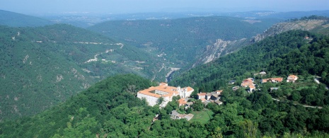 Parador de Santo Estevo, in the heart of Ribeira Sacra Parador de Santo Estevo, in the heart of Ribeira Sacra