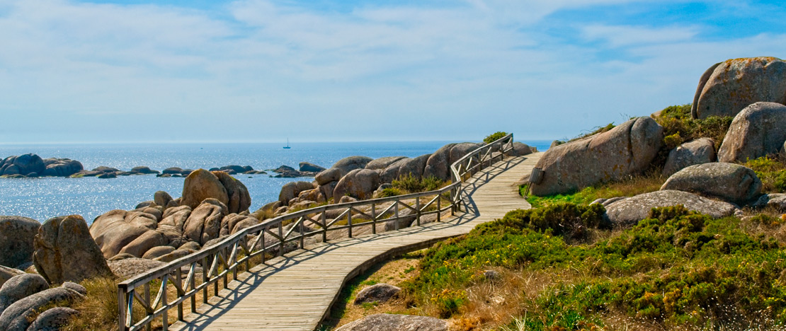 View of the wooden footbridge that runs along the San Vicente do Mar maritime path, O Grove. View of the wooden footbridge that runs along the San Vicente do Mar maritime path, O Grove.