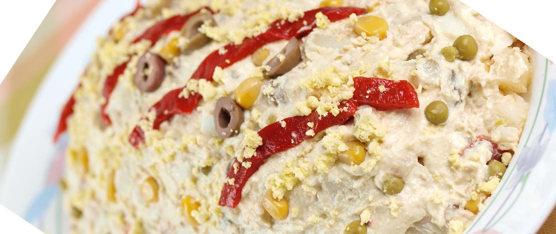 Prato de salada russa Prato de salada russa