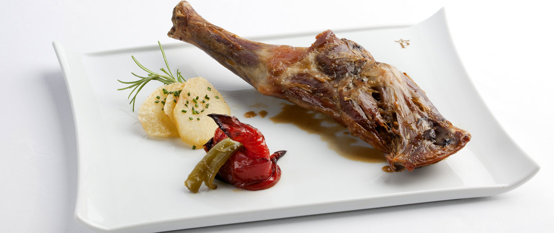 Roast lamb in the Parador de Guadalupe Roast lamb in the Parador de Guadalupe