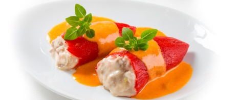 Pimientos de piquillo rellenos de bacalao Pimientos de piquillo rellenos de bacalao