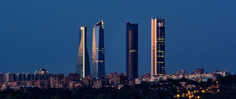 Las Cuatro Torres, Madryt Las Cuatro Torres, Madryt
