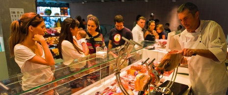 Mercado de San Antón, Madrid Mercado de San Antón, Madrid