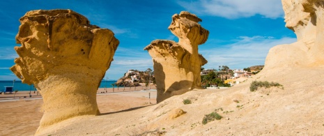 Erosões na praia de Bolnuevo, em Múrcia Erosões na praia de Bolnuevo, em Múrcia
