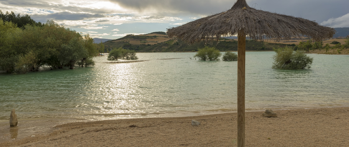 Embalse de Alloz (Navarra) Embalse de Alloz (Navarra)