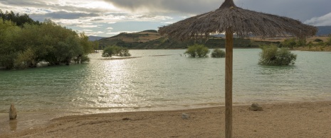Embalse de Alloz (Navarra) Embalse de Alloz (Navarra)