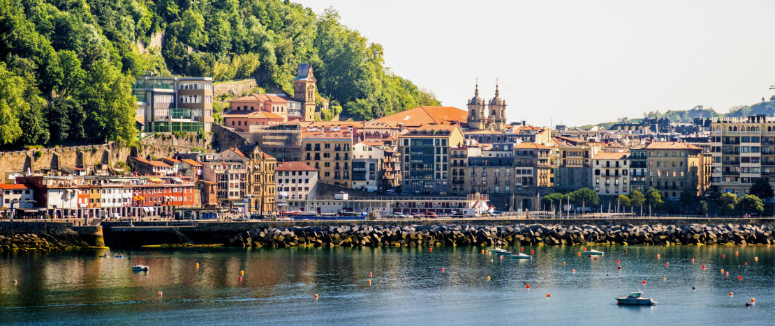 View of the old town of San Sebastián, Basque Country View of the old town of San Sebastián, Basque Country