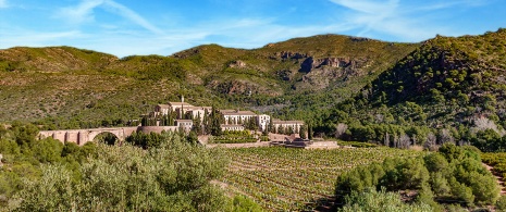 Monastero della certosa di Portaceli nel Parco Naturale della Sierra Calderona, Comunità Valenciana Monastero della certosa di Portaceli nel Parco Naturale della Sierra Calderona, Comunità Valenciana