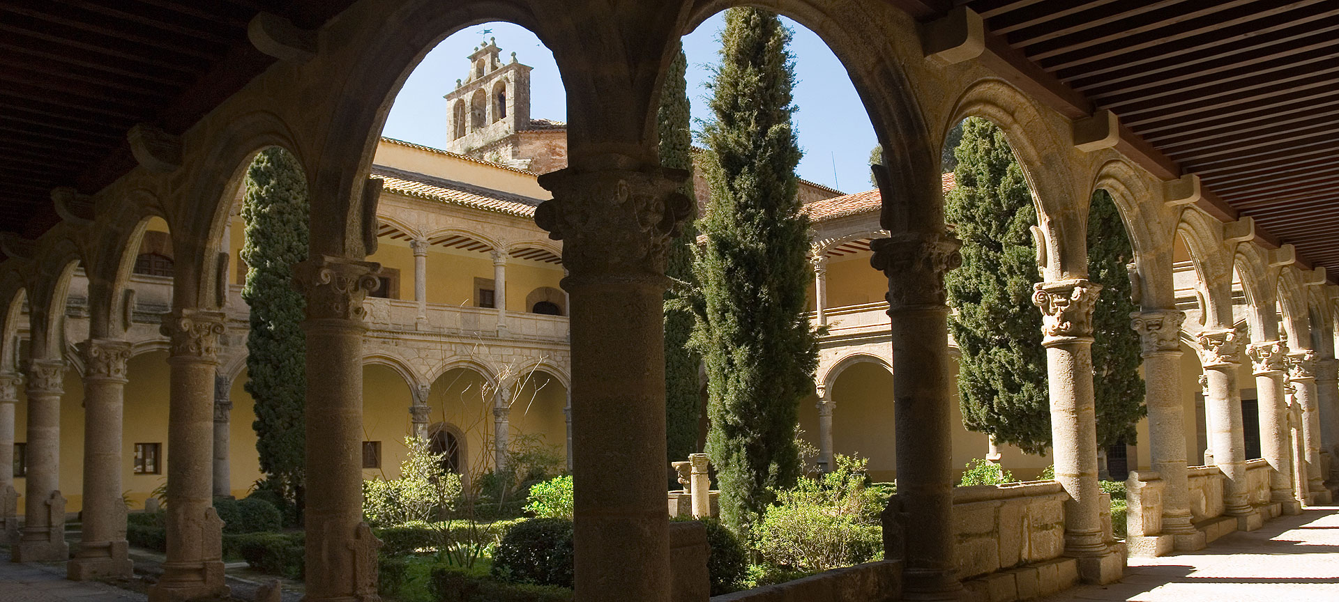 Cloître du monastère de Yuste