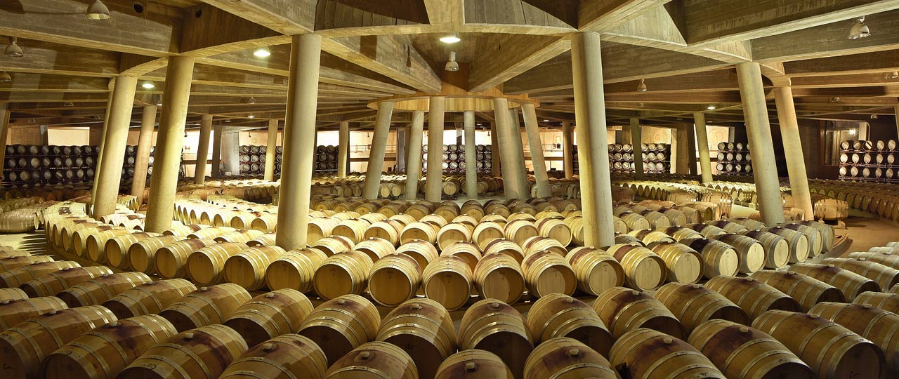 Bodegas Viña Real, by Philippe Mazières. Laguardia, Basque Country Bodegas Viña Real, by Philippe Mazières. Laguardia, Basque Country
