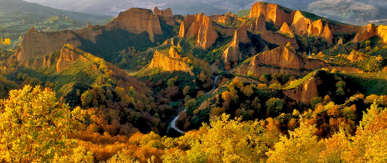 Vue sur Las Médulas, province de León Vue sur Las Médulas, province de León